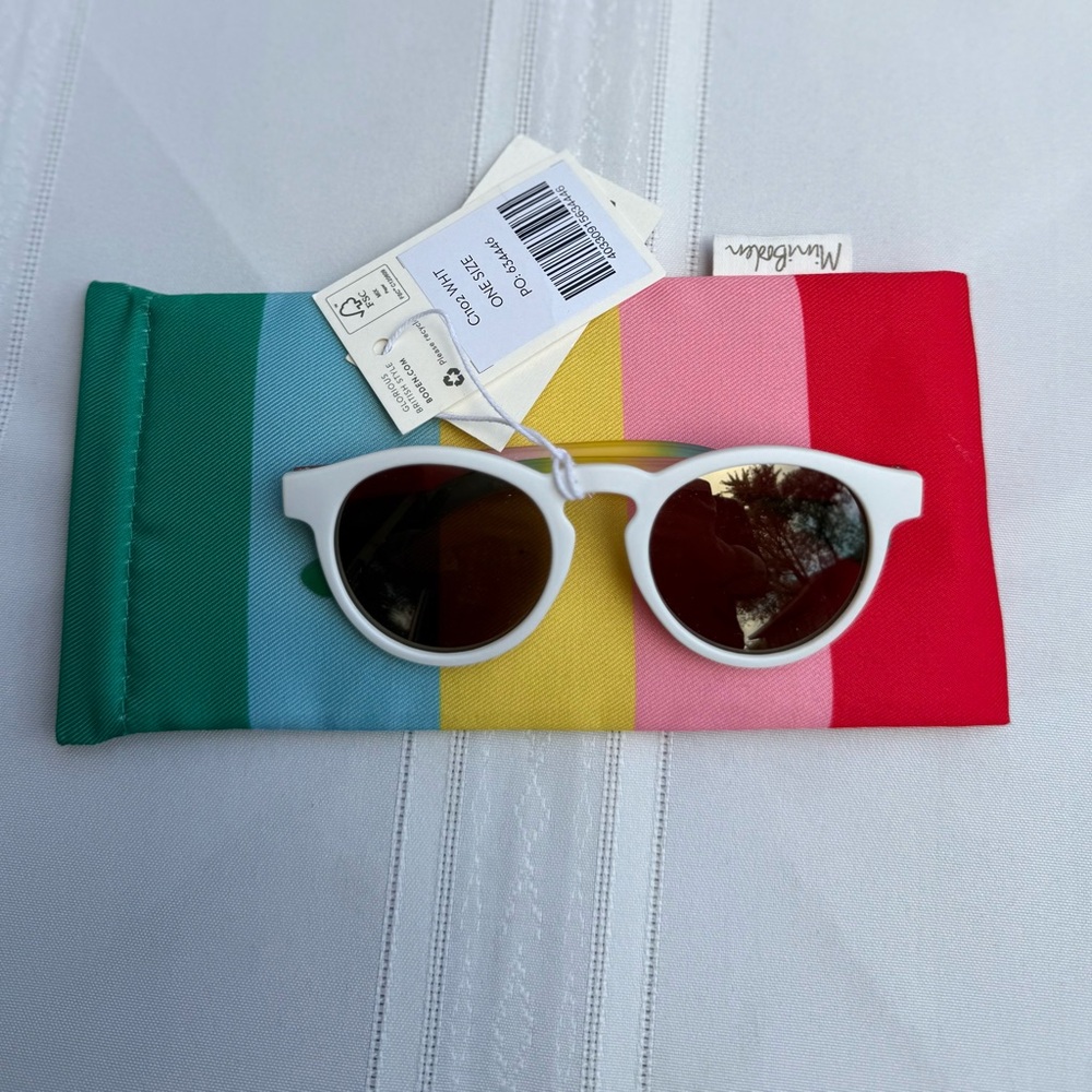NWT Mini Boden Kids Sunglasses, white Frame, Ombré Rainbow Arms, Size 5x5 in